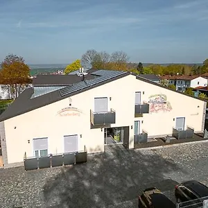 3* Pensión Boardinghouse Schellenberg