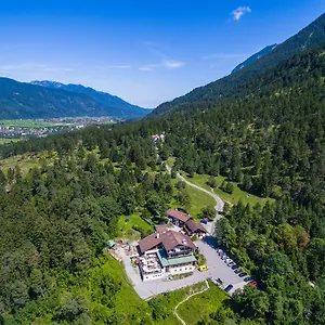 Landkomforthotel Panorama & Restaurant Bella Vista فندق